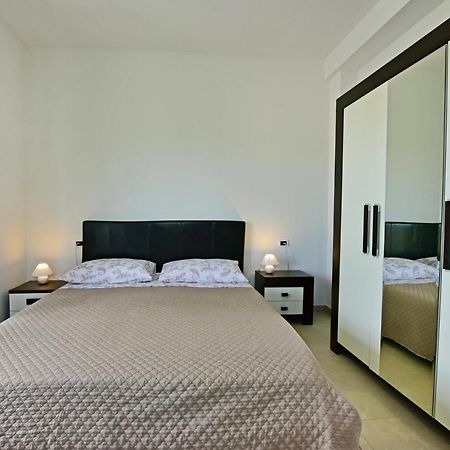 Apartman Melita Πόρετς Εξωτερικό φωτογραφία