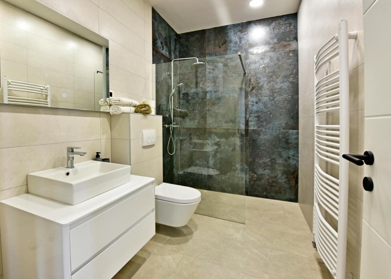 Apartman Melita Πόρετς Εξωτερικό φωτογραφία
